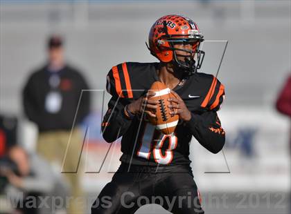 Thumbnail 3 in Dunmore vs. Clairton (PIAA A Final) photogallery.