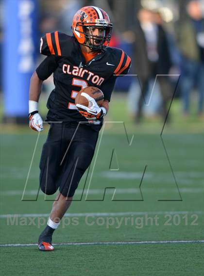 Thumbnail 3 in Dunmore vs. Clairton (PIAA A Final) photogallery.