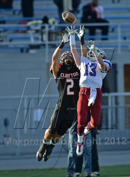 Thumbnail 3 in Dunmore vs. Clairton (PIAA A Final) photogallery.