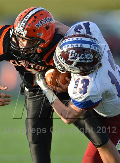 Thumbnail 2 in Dunmore vs. Clairton (PIAA A Final) photogallery.