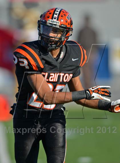 Thumbnail 3 in Dunmore vs. Clairton (PIAA A Final) photogallery.