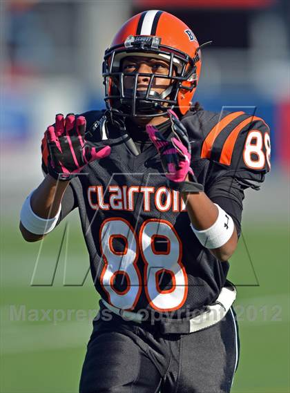 Thumbnail 3 in Dunmore vs. Clairton (PIAA A Final) photogallery.