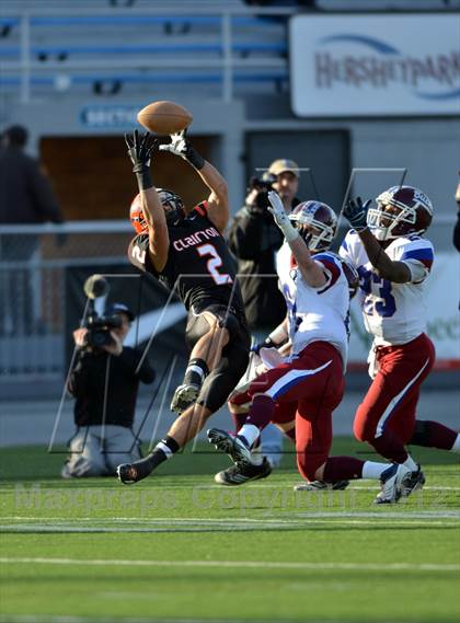 Thumbnail 2 in Dunmore vs. Clairton (PIAA A Final) photogallery.