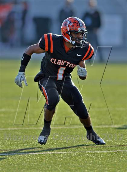 Thumbnail 1 in Dunmore vs. Clairton (PIAA A Final) photogallery.