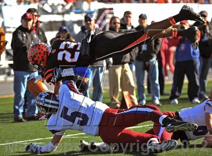 Thumbnail 3 in Dunmore vs. Clairton (PIAA A Final) photogallery.