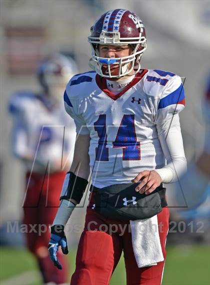 Thumbnail 3 in Dunmore vs. Clairton (PIAA A Final) photogallery.