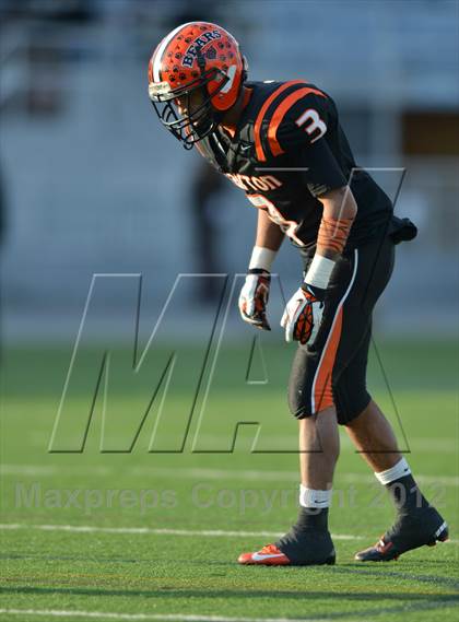Thumbnail 3 in Dunmore vs. Clairton (PIAA A Final) photogallery.