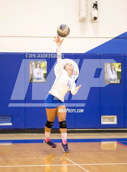 Thumbnail 2 in Los Altos vs West Covina photogallery.