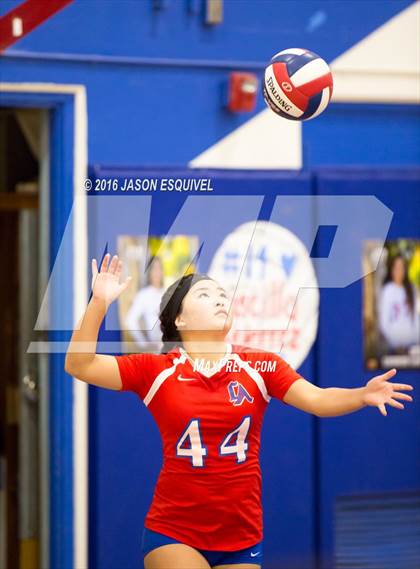 Thumbnail 2 in Los Altos vs West Covina photogallery.
