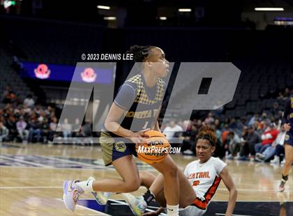 Thumbnail 3 in Bonita Vista @ Central (CIF State D2 Final) photogallery.