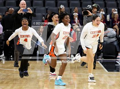 Thumbnail 2 in Bonita Vista @ Central (CIF State D2 Final) photogallery.