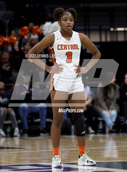 Thumbnail 1 in Bonita Vista @ Central (CIF State D2 Final) photogallery.