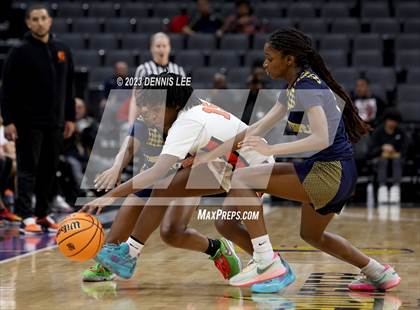 Thumbnail 1 in Bonita Vista @ Central (CIF State D2 Final) photogallery.