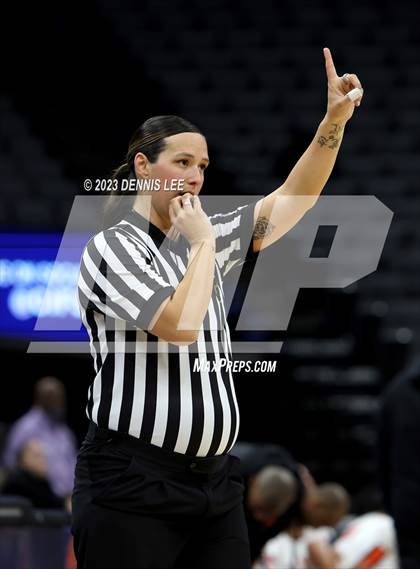 Thumbnail 2 in Bonita Vista @ Central (CIF State D2 Final) photogallery.