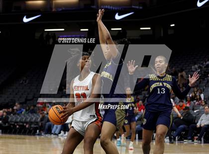 Thumbnail 2 in Bonita Vista @ Central (CIF State D2 Final) photogallery.