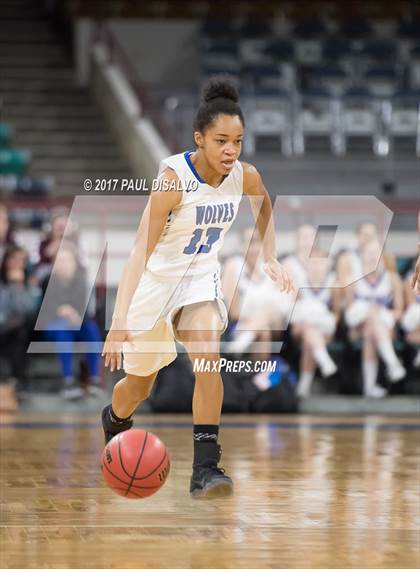 Thumbnail 3 in Grandview vs. Doherty (CHSAA 5A Great 8) photogallery.