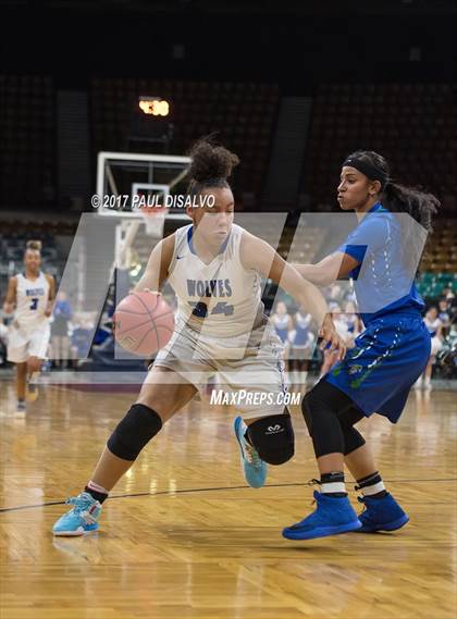 Thumbnail 2 in Grandview vs. Doherty (CHSAA 5A Great 8) photogallery.