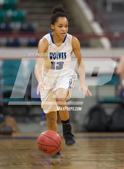 Thumbnail 1 in Grandview vs. Doherty (CHSAA 5A Great 8) photogallery.