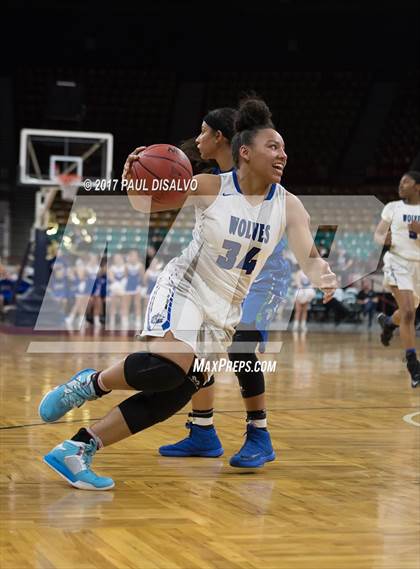 Thumbnail 3 in Grandview vs. Doherty (CHSAA 5A Great 8) photogallery.