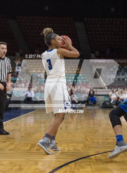 Thumbnail 1 in Grandview vs. Doherty (CHSAA 5A Great 8) photogallery.