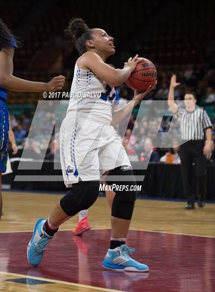 Thumbnail 2 in Grandview vs. Doherty (CHSAA 5A Great 8) photogallery.