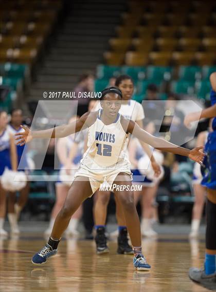 Thumbnail 3 in Grandview vs. Doherty (CHSAA 5A Great 8) photogallery.