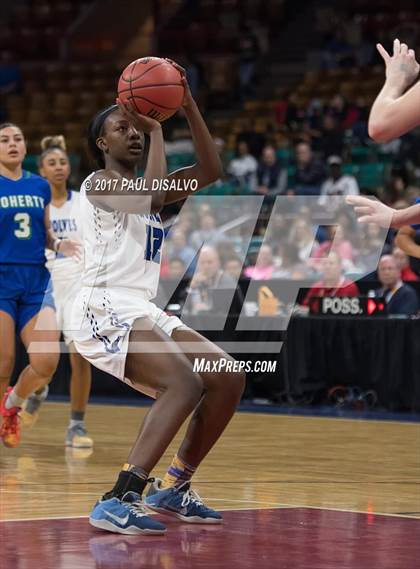 Thumbnail 2 in Grandview vs. Doherty (CHSAA 5A Great 8) photogallery.