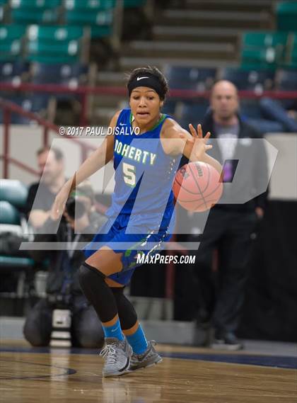 Thumbnail 2 in Grandview vs. Doherty (CHSAA 5A Great 8) photogallery.