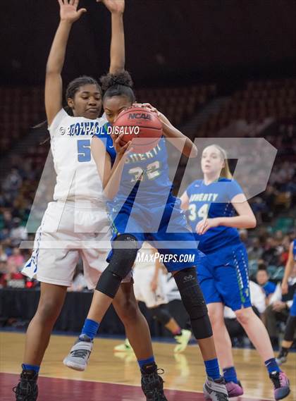 Thumbnail 3 in Grandview vs. Doherty (CHSAA 5A Great 8) photogallery.