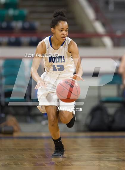 Thumbnail 3 in Grandview vs. Doherty (CHSAA 5A Great 8) photogallery.