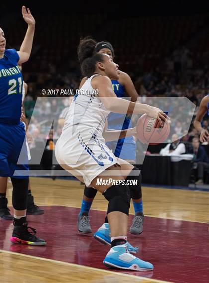 Thumbnail 2 in Grandview vs. Doherty (CHSAA 5A Great 8) photogallery.