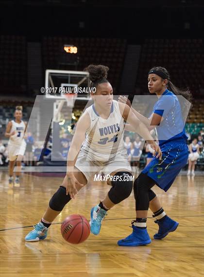 Thumbnail 3 in Grandview vs. Doherty (CHSAA 5A Great 8) photogallery.