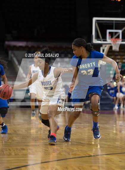 Thumbnail 1 in Grandview vs. Doherty (CHSAA 5A Great 8) photogallery.