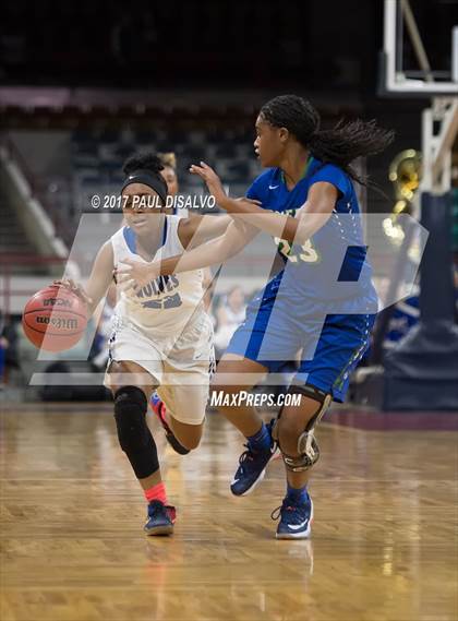 Thumbnail 3 in Grandview vs. Doherty (CHSAA 5A Great 8) photogallery.