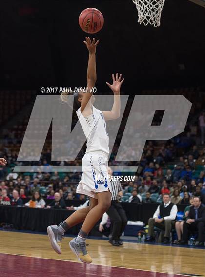 Thumbnail 1 in Grandview vs. Doherty (CHSAA 5A Great 8) photogallery.