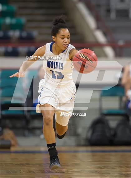Thumbnail 2 in Grandview vs. Doherty (CHSAA 5A Great 8) photogallery.
