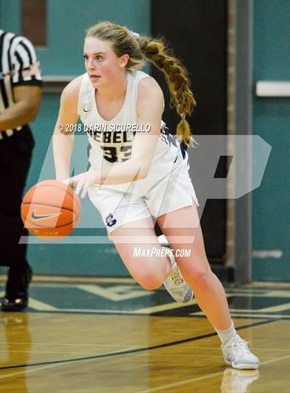 Thumbnail 3 in Pinnacle vs. Columbine (Nike Tournament of Champions) photogallery.