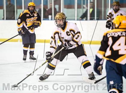 Thumbnail 3 in Holt vs. Grand Ledge photogallery.