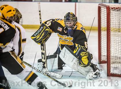 Thumbnail 2 in Holt vs. Grand Ledge photogallery.
