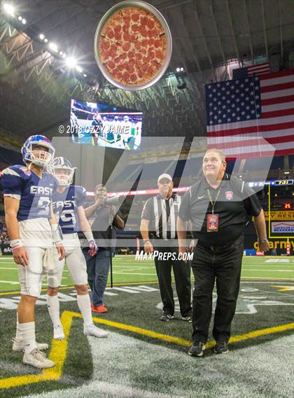Thumbnail 3 in San Antonio All-Star Game photogallery.