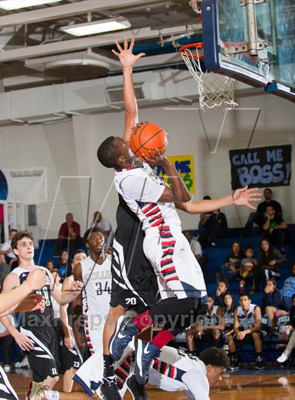 Thumbnail 3 in Klein Collins @ Sam Rayburn (McDonald's Texas Invitational) photogallery.