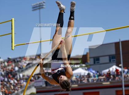 Thumbnail 2 in Class 3 Pole Vault (MSHSAA State Championship) photogallery.