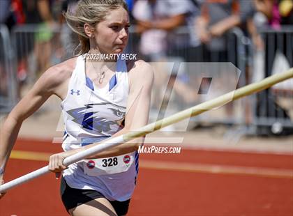 Thumbnail 3 in Class 3 Pole Vault (MSHSAA State Championship) photogallery.
