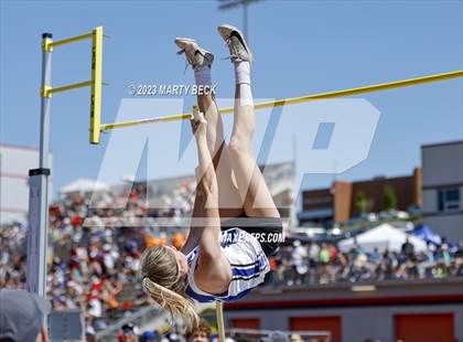 Thumbnail 3 in Class 3 Pole Vault (MSHSAA State Championship) photogallery.