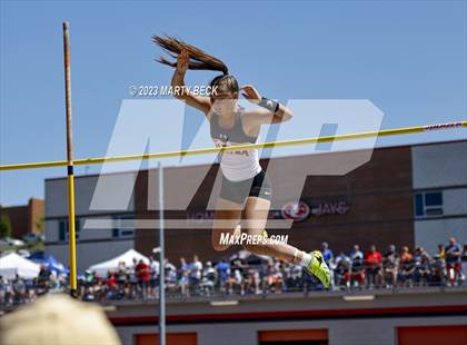 Thumbnail 3 in Class 3 Pole Vault (MSHSAA State Championship) photogallery.