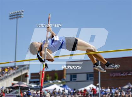 Thumbnail 2 in Class 3 Pole Vault (MSHSAA State Championship) photogallery.