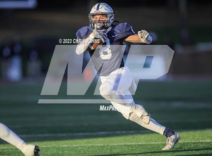 Thumbnail 3 in Cary-Grove vs East St. Louis (IHSA 6A Final) photogallery.