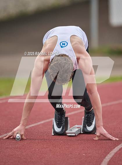 Thumbnail 3 in Dave Bethany Relays (4x200M) photogallery.