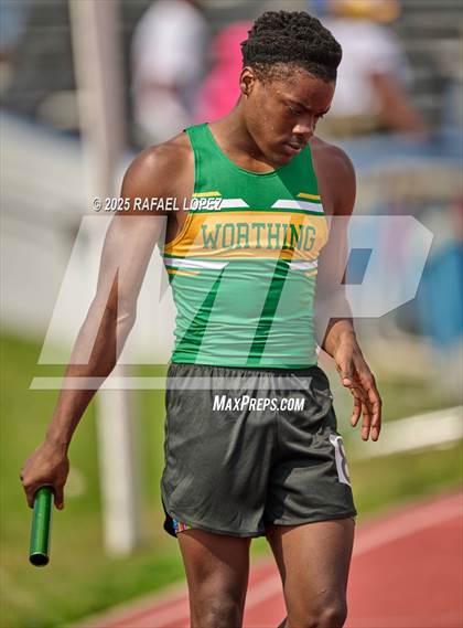 Thumbnail 3 in Dave Bethany Relays (4x200M) photogallery.