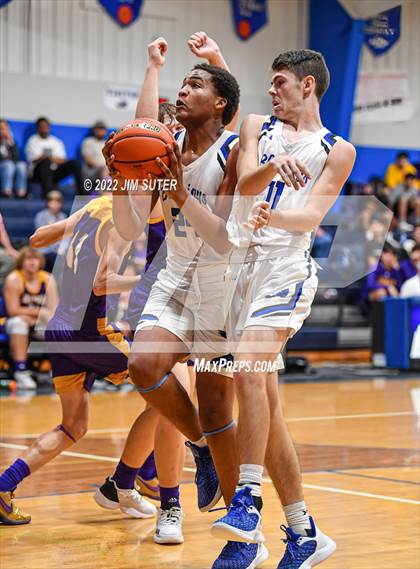 Thumbnail 2 in Snook vs Granger photogallery.